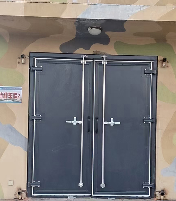 华池工业平开门