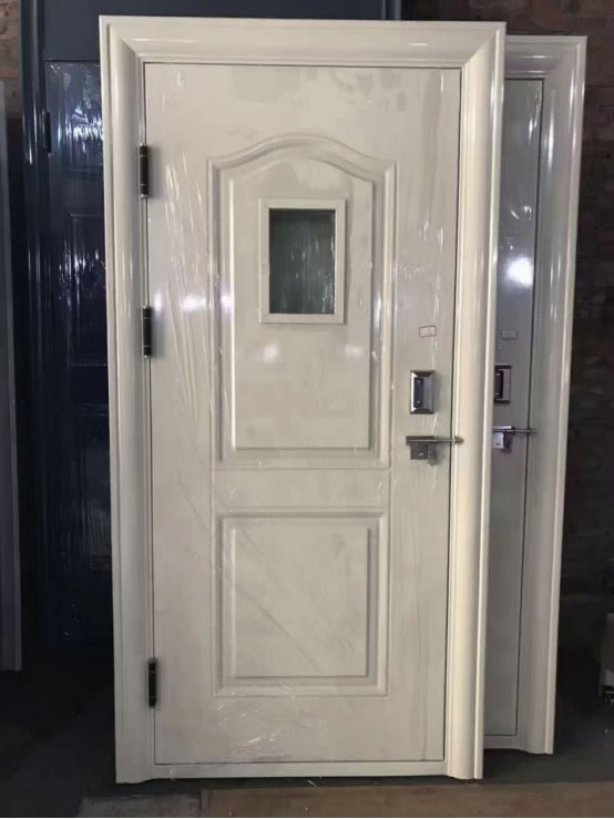 华池学校教室门