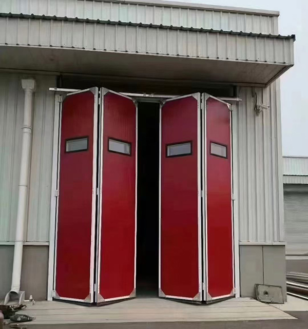 华池工业折叠门在大型装配车间出入口的应用实例